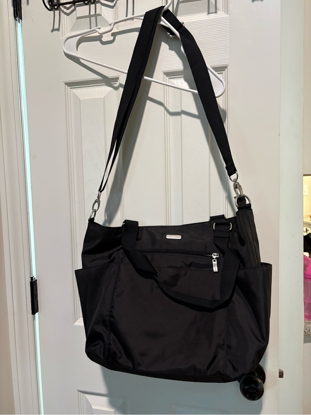 Baggallini Black Shoulder Tote